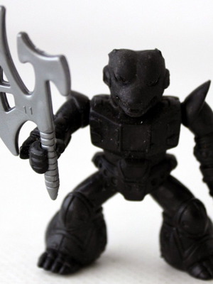 Battle Beasts Black Grizzly Bear Teratomaxoi with weapon used