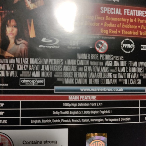 Taking Lives Blu-Ray director's cut like new, crime thriller horror