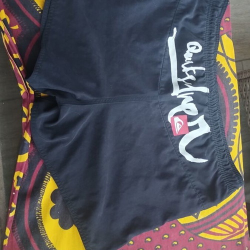 Quiksilver swim shorts size S black like new