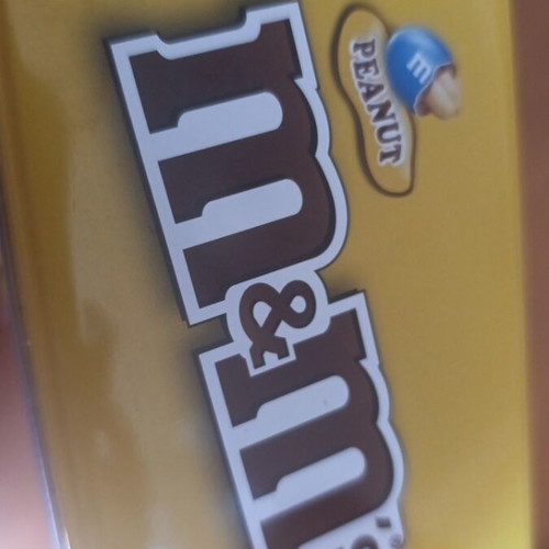 M&Ms Easter set new with metal box and wooden decoration