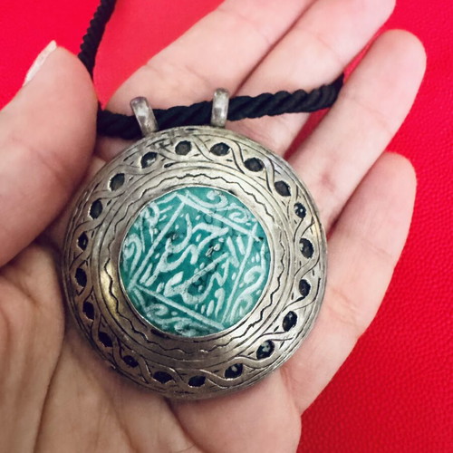 Vintage handmade silver 925 necklace with turquoise pendant used