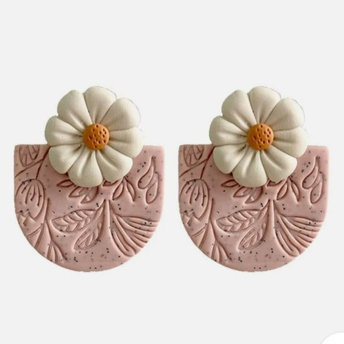 Polymer Clay Stud Earrings Daisy new, white and pink