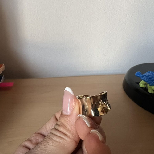 Women's ring like new