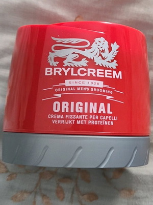 Brylcreem Original Hairdressing 150ml new with light hold and shine