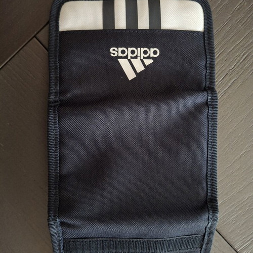 Πορτοφόλι Adidas μπλε, σαν καινούργιο, θήκες για κάρτες και κέρματα