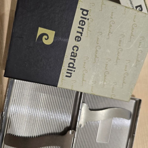 Pierre Cardin cigarette case new, silver color