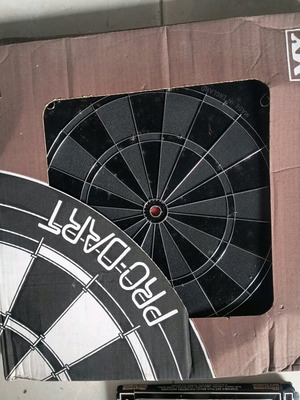 Harrows Pro Muchplay darts like new, high-quality dense hair