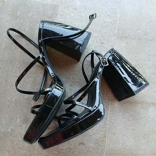 Bershka Black High-Heeled Sandals Like New, Size 39