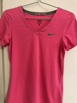 Nike women's sports shirt medium pink like new