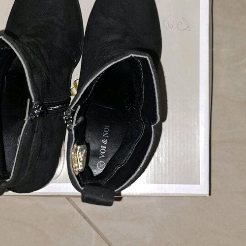 Voi&Noi castor boots No.38 like new, black
