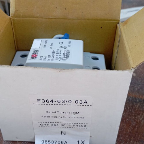 Electrical components new, pack of 14 unused