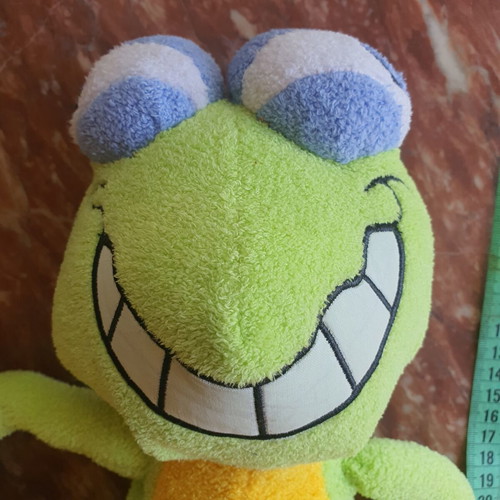 Frog plush toy like new