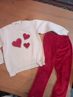 New Kids set used for 4 years old with red hearts