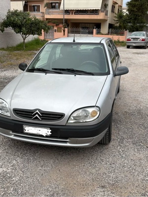 Citroen Saxo 1.4 2001 μεταχειρισμένο, ασημί, χειροκίνητο, A/C, συναγερμός
