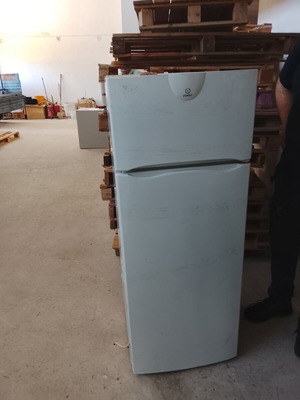 Indesit fridge and Beco washing machine set