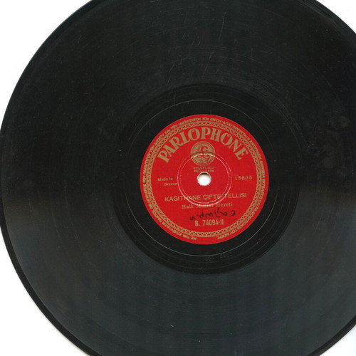 78 rpm orchestral record used from 1933 with two tsiftetelia