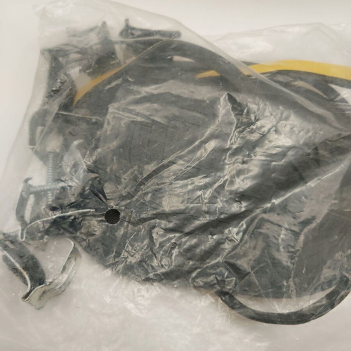 Sink supports and rubber like new, pack of 7 pieces