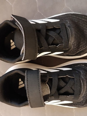 Adidas children's athletic shoes size 25, black