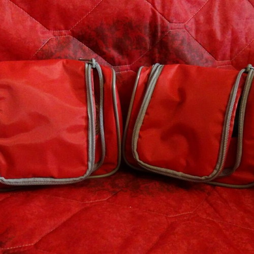 Bags like new, pack of 2, red