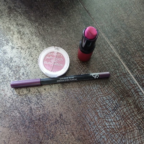 Makeup set like new with purple Golden Rose eyeliner, Essence eyeshadow, and Golden Rose lipstick