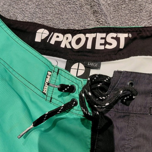 Protest men's swimwear like new, multicolor, sizes M and L