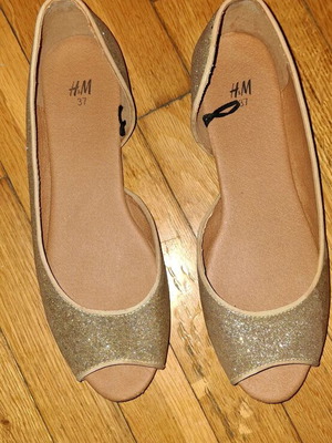 H&M gold peep toe ballerinas like new, size 37