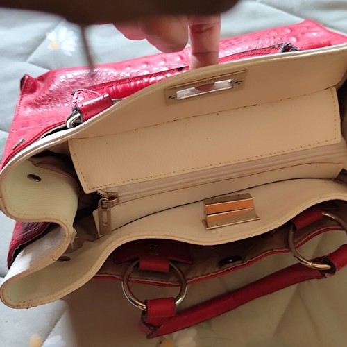Handbag made of genuine leather, like new, red and white croco style