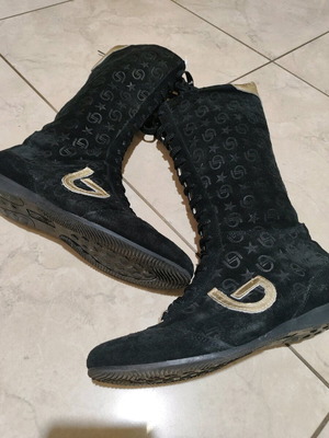 Byblos leather boots like new, calf-high, size 38, black and gold