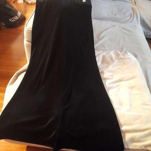 Velvet skirt Zara S size black new