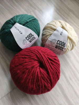 Cool Wool yarn like new, pack of 3 pieces