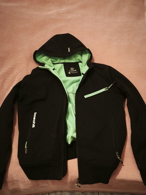 Softshell Bonded Bomber Jacket Basehit used, black and green, size L