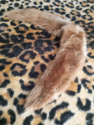 Fur collar like new, beige brown, probably natural
