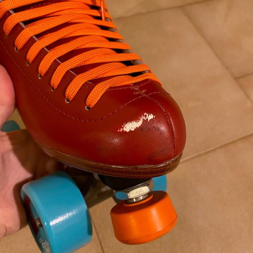 Riedell Crew roller skates size 36 like new, crimson red