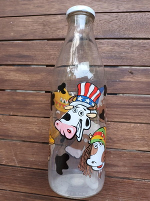 Happy Cow Glass Milk Bottle made in Italy like new