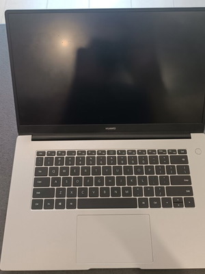 Laptop Huawei 15.6" i5 1135G7 8GB RAM 500GB SSD σαν καινούργιο