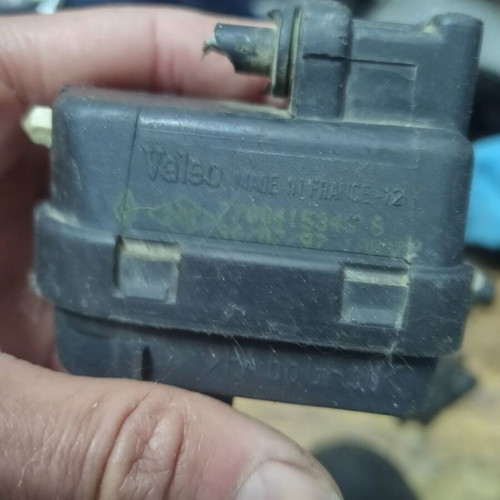 Renault 7700415343 headlight adjustment motor used