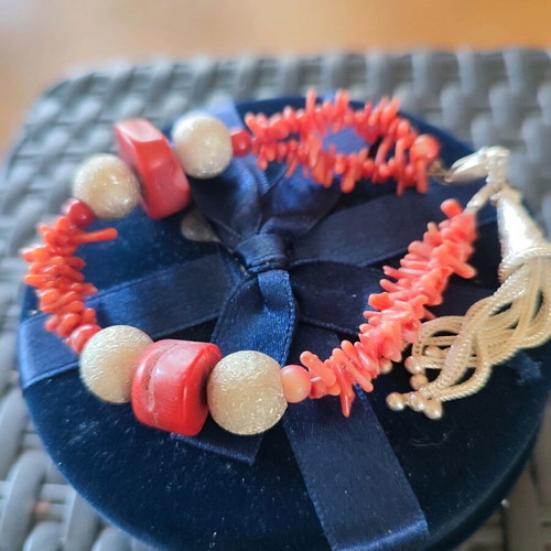 Handmade 925 silver bracelet with authentic coral like new
