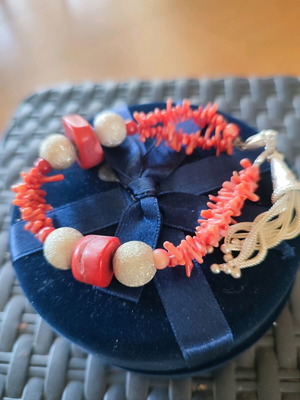 Handmade 925 silver bracelet with authentic coral like new