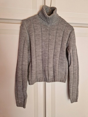 Grey wool turtleneck sweater like new No S/M