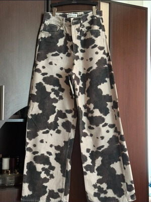 Pull and Bear women's pants size 32, new