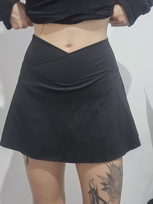 Gym skirt/short in black, size small - xsmall