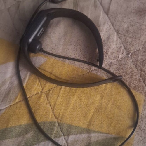Xiaomi Smartband 7 like new, black with 1.62-inch AMOLED display