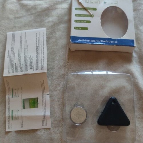 Bluetooth location tracker and anti-theft alarm used