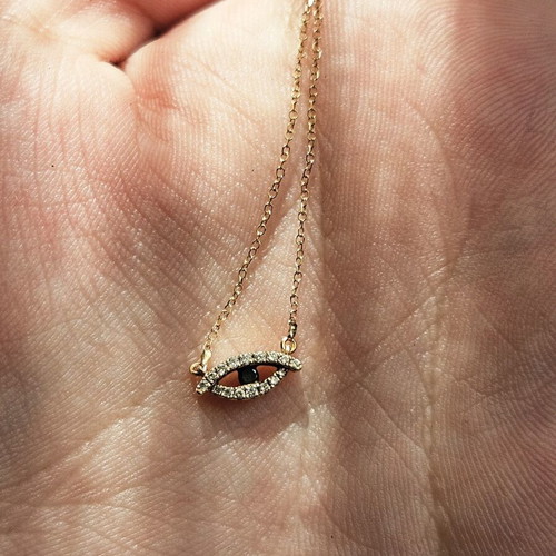 Rose gold evil eye 750 necklace with diamonds