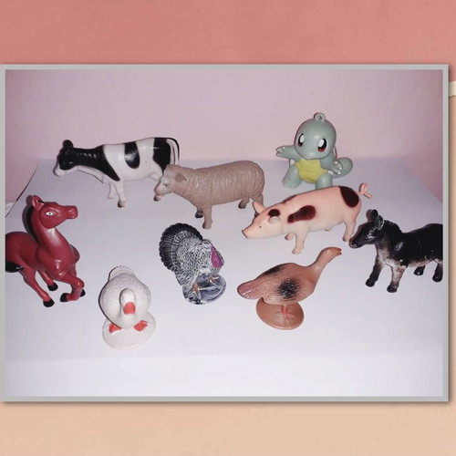 Farm animals toys set like new