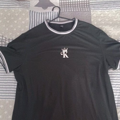 Men's black XL T-shirt new with print and elastic cuffs