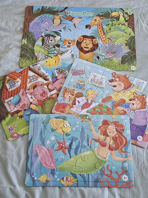 Set of 4 children's puzzles