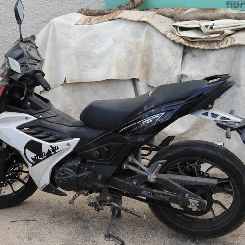 Malaguti 125 E moped used with minor damages