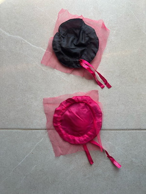 Set of 2 Anna Maria Mazaraki jewelry pouches like new
