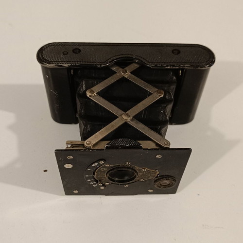 Kodak Ball Bearing Shutter camera used, 1913 vintage